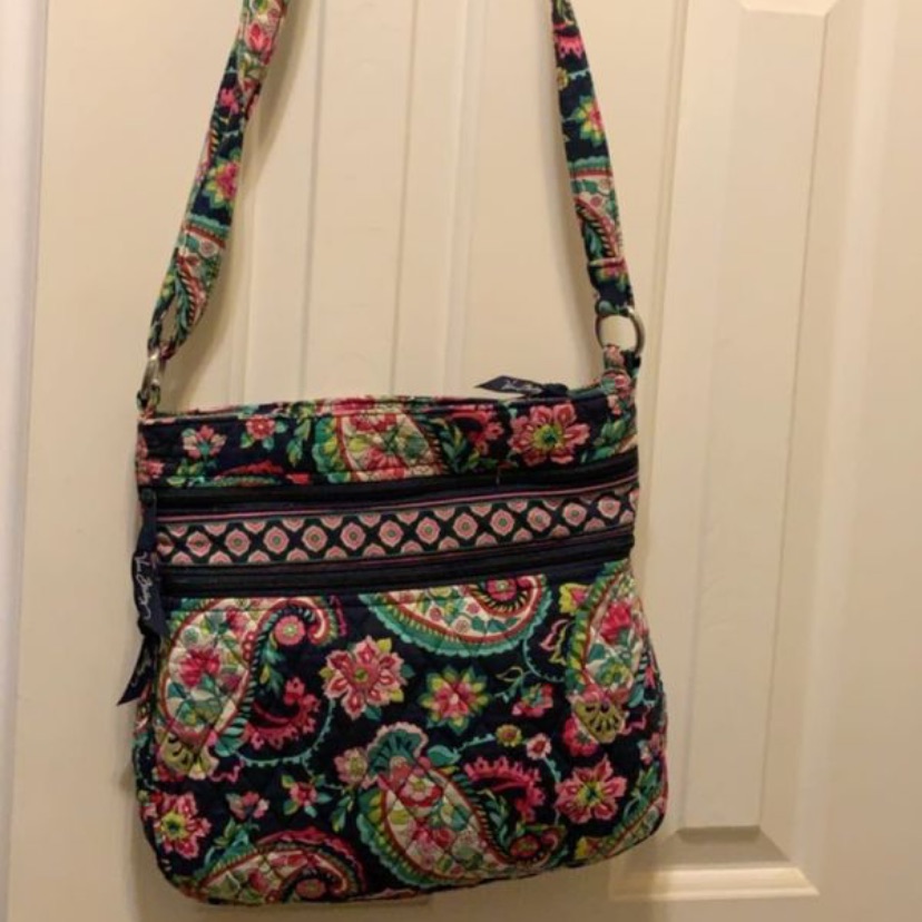Vera Bradley Crossbody In Petal Paisley